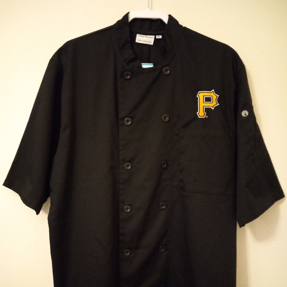 Pittsburgh Pirates Chef jackets ,2 xl button up, black